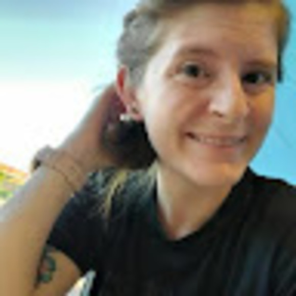 Meet your Posher, Alexis - Picture 1 of 1